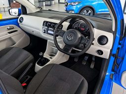 
										Volkswagen UP! MOVE UP! 1.0 3DR full									