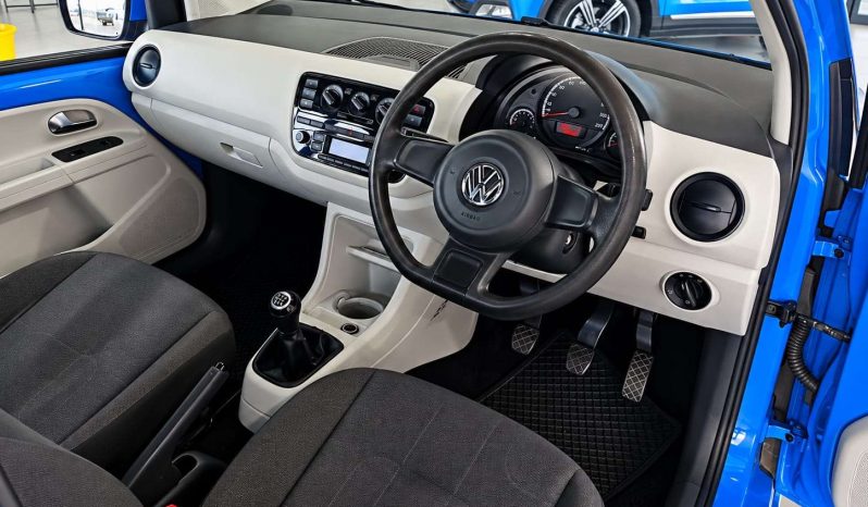 
								Volkswagen UP! MOVE UP! 1.0 3DR full									