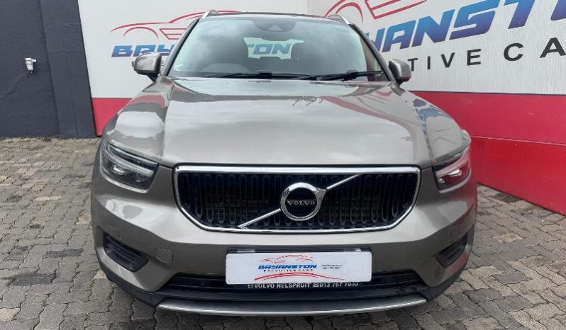 
								Volvo Xc40 T3 Momentum Geartronic full									