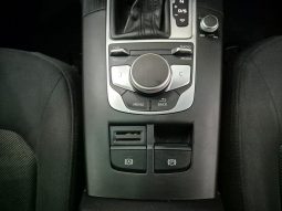 
										Audi A3 Sedan 1.0 Tfsi S Tronic full									