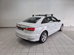 
										Audi A3 Sedan 1.0 Tfsi S Tronic full									