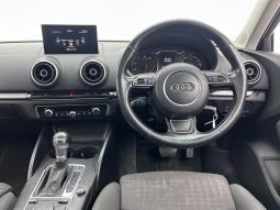 
										Audi A3 Sportback 1.8 Tfsi Se S-Tronic full									