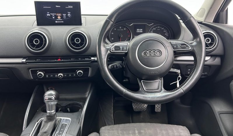 
								Audi A3 Sportback 1.8 Tfsi Se S-Tronic full									