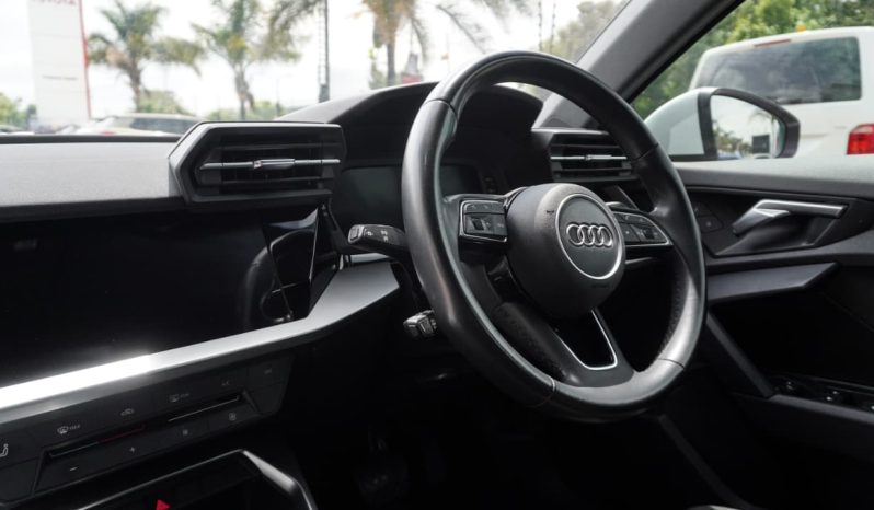 
								Audi A3 Sportback 35TFSI full									