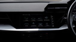 
										Audi A3 Sportback 35TFSI full									