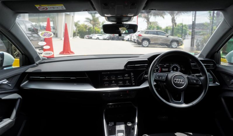 
								Audi A3 Sportback 35TFSI full									