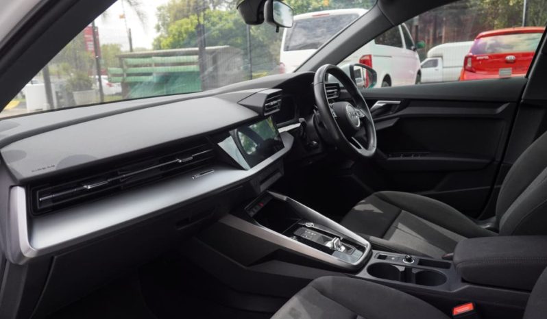 
								Audi A3 Sportback 35TFSI full									