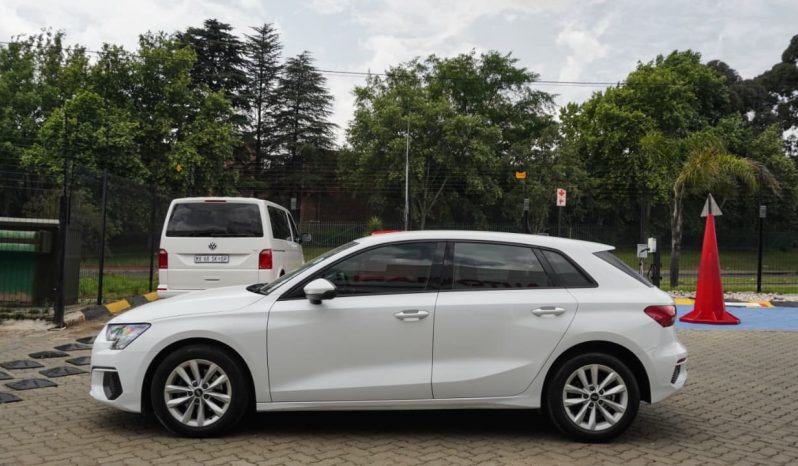 
								Audi A3 Sportback 35TFSI full									
