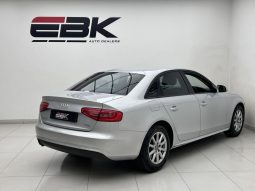 
										Audi A4 Sedan 1.8 Tfsi Ambition full									