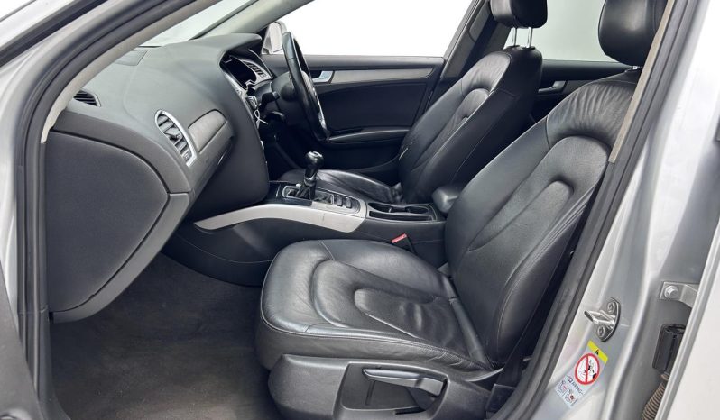 
								Audi A4 Sedan 1.8 Tfsi Ambition full									
