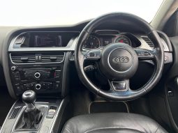 
										Audi A4 Sedan 1.8 Tfsi Ambition full									