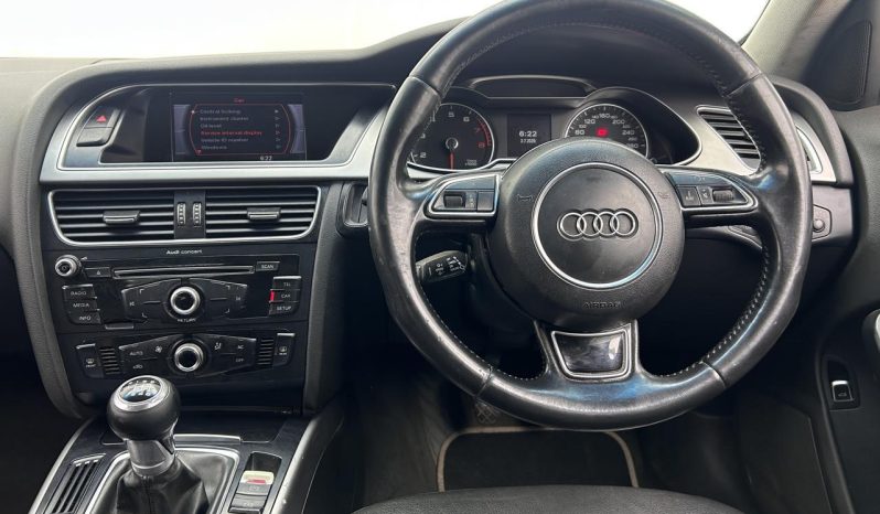 
								Audi A4 Sedan 1.8 Tfsi Ambition full									