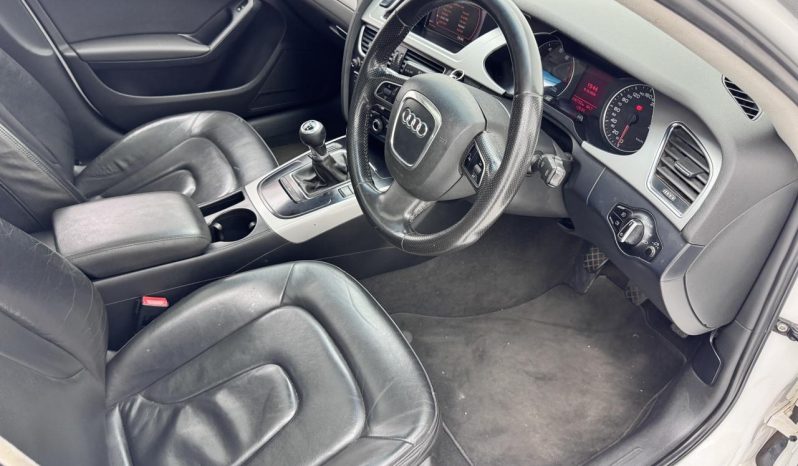 
								Audi A4 Sedan 2.0 Tfsi Ambition full									