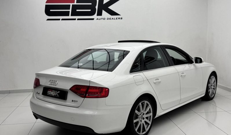 
								Audi A4 Sedan 2.0 Tfsi Ambition full									