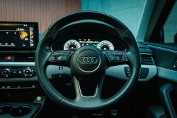 
										Audi A4 Sedan 35 Tfsi S Tronic full									