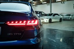 
										Audi A4 Sedan 35 Tfsi S Tronic full									