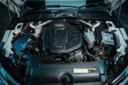 
										Audi A4 Sedan 40 Tfsi Sport S-Tronic full									