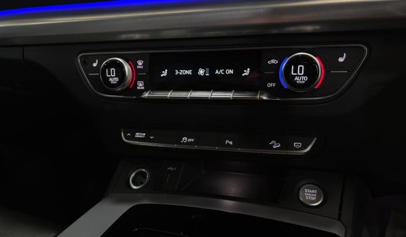 
								Audi Q5 40 Tdi Quattro S Tronic S Line full									