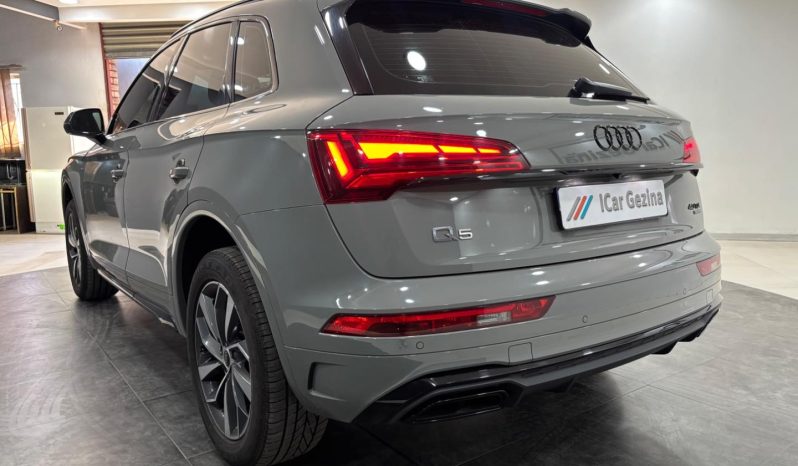 
								Audi Q5 40 Tdi Quattro S Tronic S Line full									