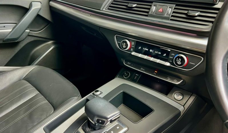 
								Audi Q5 40 Tdi S Line Quattro full									