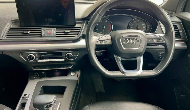 
								Audi Q5 40 Tdi S Line Quattro full									