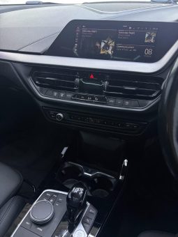 
										BMW 1 Series 118i M Sport Sport Steptronic full									