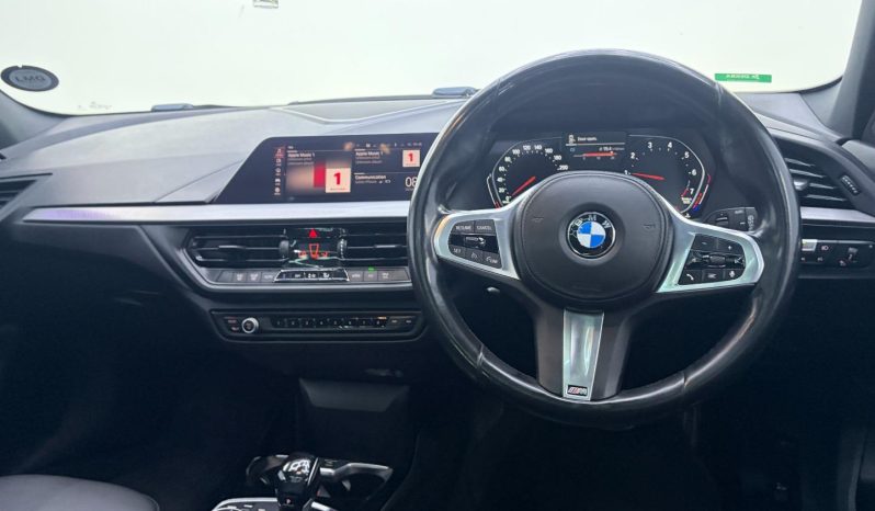 
								BMW 1 Series 118i M Sport Sport Steptronic full									