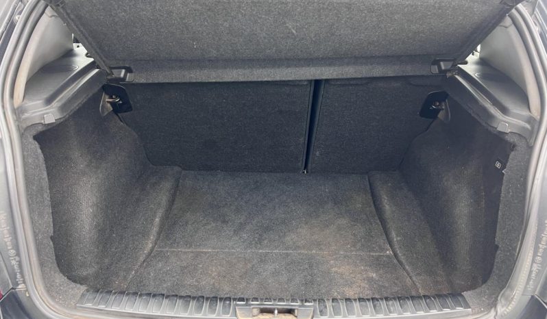 
								BMW 1 Series 5-Door 116i full									