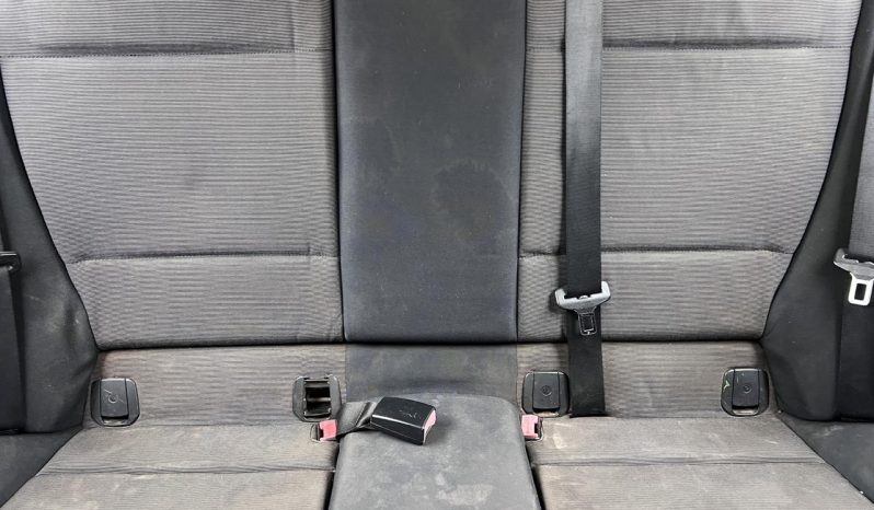 
								BMW 1 Series 5-Door 116i full									