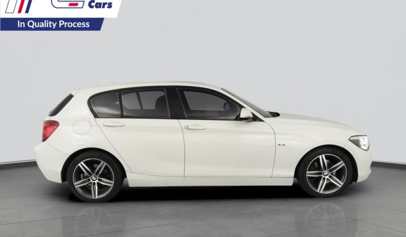 
								BMW 1 Series 5-Door 118i Steptronic full									