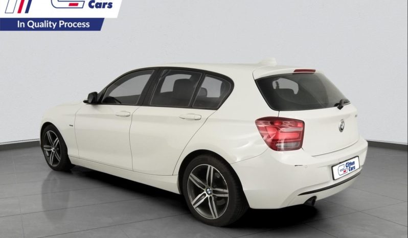 
								BMW 1 Series 5-Door 118i Steptronic full									