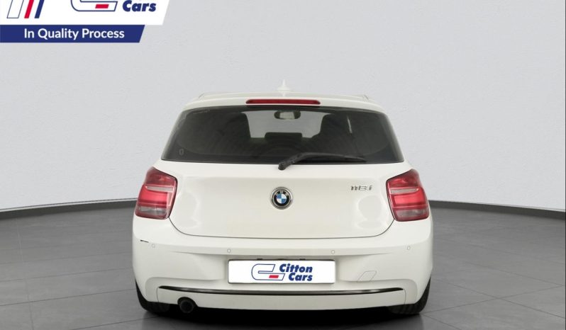 
								BMW 1 Series 5-Door 118i Steptronic full									
