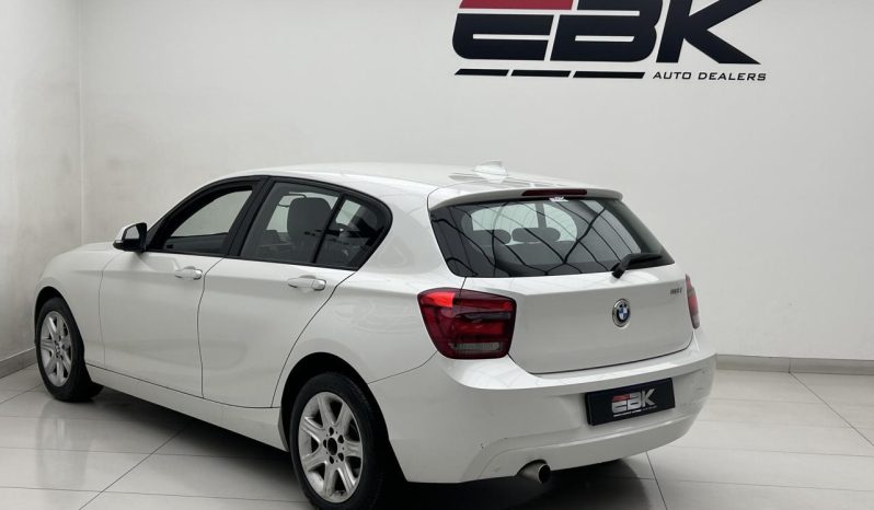 
								BMW 1 Series 5-Door 118i Steptronic full									