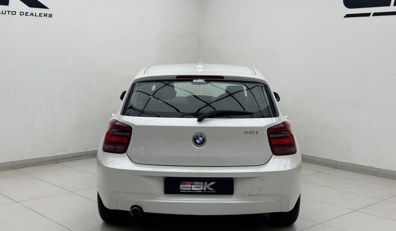 
								BMW 1 Series 5-Door 118i Steptronic full									