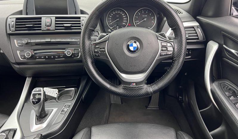 
								BMW 1 Series 5-Door 125i M Sport Steptronic full									
