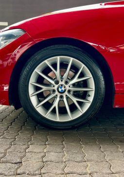 
										BMW 1 Series 5-Door Facelift 120i Steptronic full									