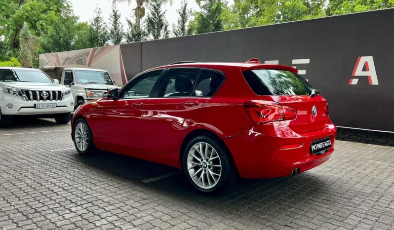 
								BMW 1 Series 5-Door Facelift 120i Steptronic full									