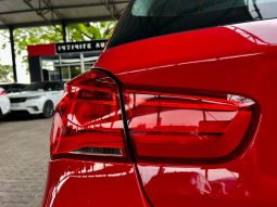 BMW 1 Series 5-Door Facelift 120i Steptronic