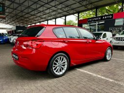 
										BMW 1 Series 5-Door Facelift 120i Steptronic full									