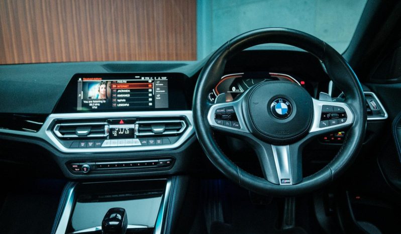 
								BMW 2 Series Coupe 220i M Sport full									