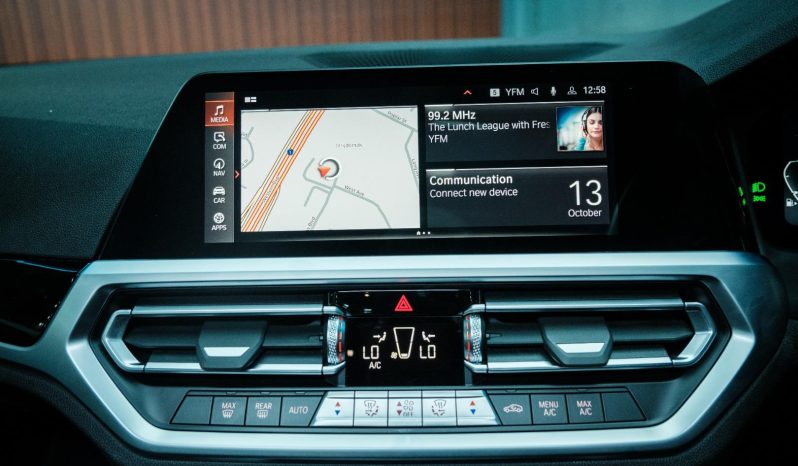 
								BMW 2 Series Coupe 220i M Sport full									