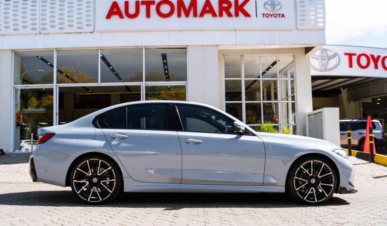 
								BMW 3 Series 320d M Sport full									