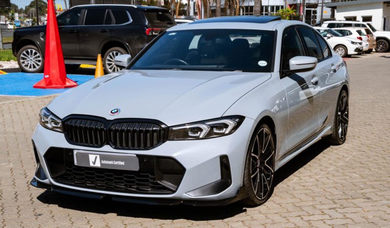 
								BMW 3 Series 320d M Sport full									