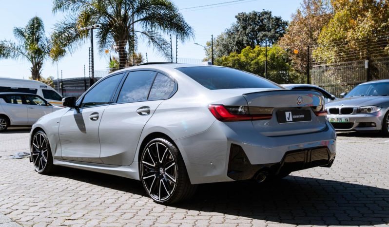 
								BMW 3 Series 320d M Sport full									