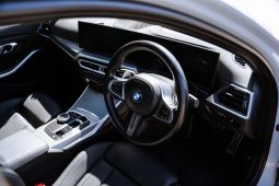 
										BMW 3 Series 320d M Sport full									