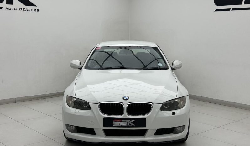 
								BMW 3 Series Coupe 320i Steptronic full									