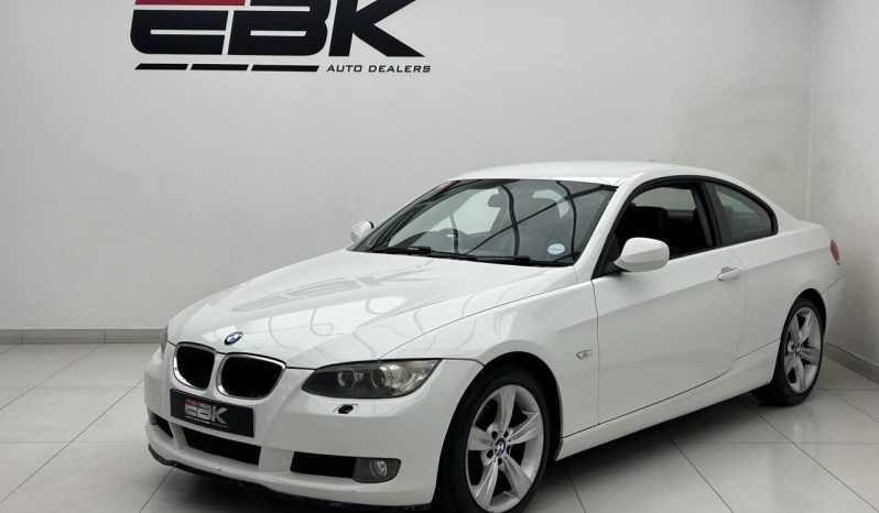 
								BMW 3 Series Coupe 320i Steptronic full									