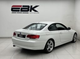
										BMW 3 Series Coupe 320i Steptronic full									