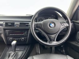 
										BMW 3 Series Coupe 320i Steptronic full									