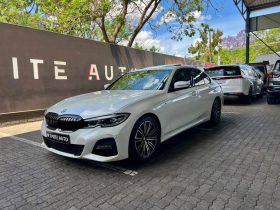BMW 3 Series Sedan 318i Sport Line